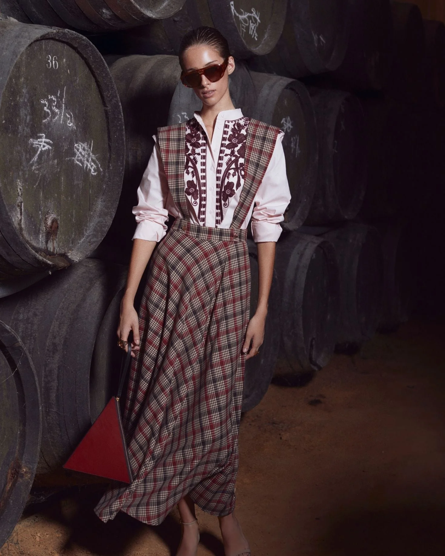 CAMISA MANI BORDADA ROSA - Image 7