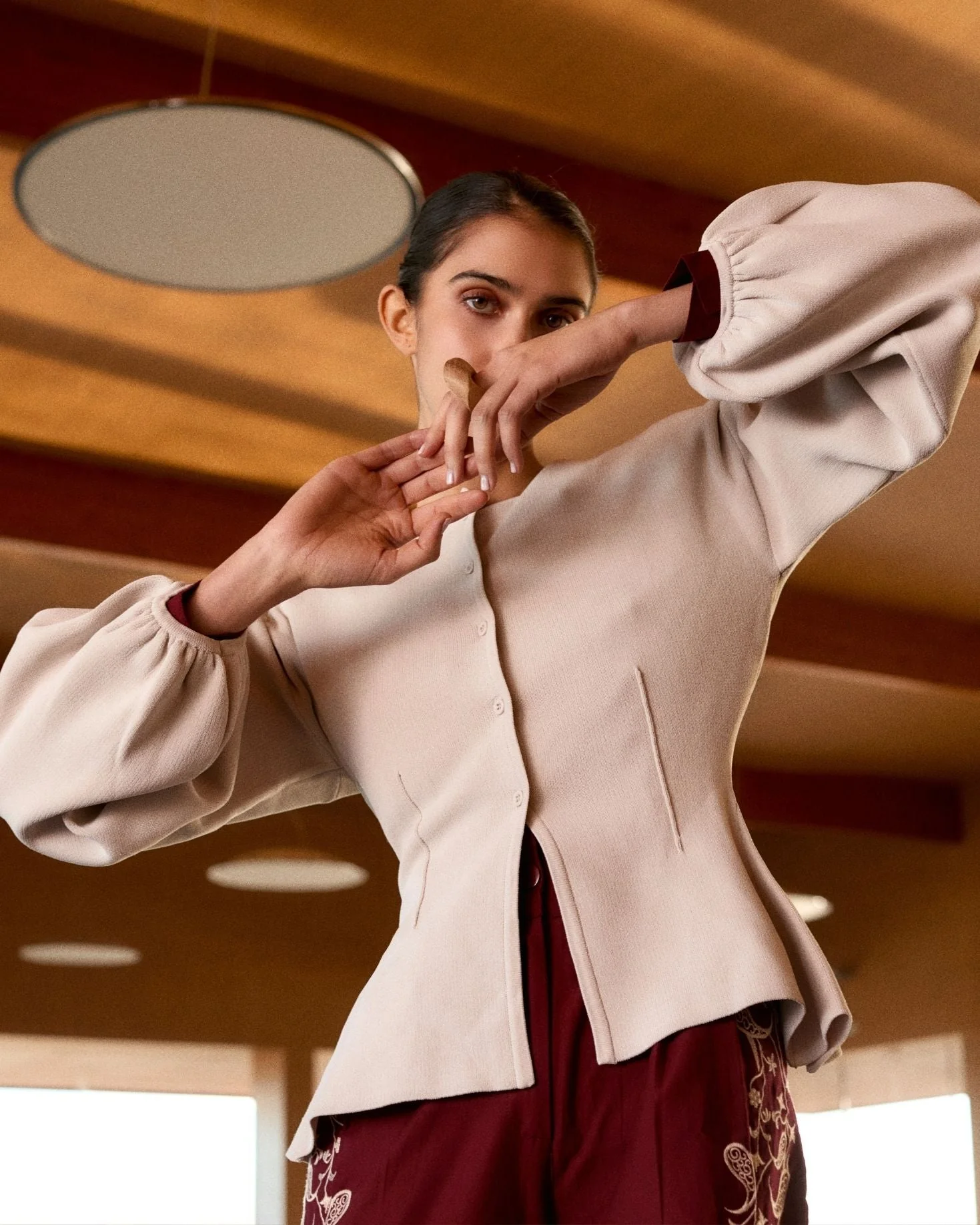 CHAQUETA PUNTO CONCHA BEIGE - Image 3