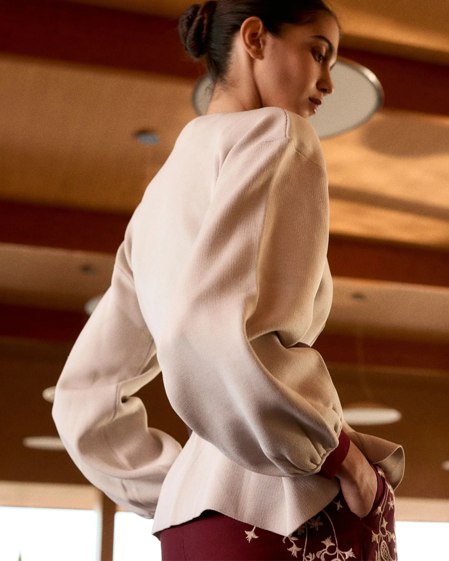 CHAQUETA PUNTO CONCHA BEIGE - Image 5