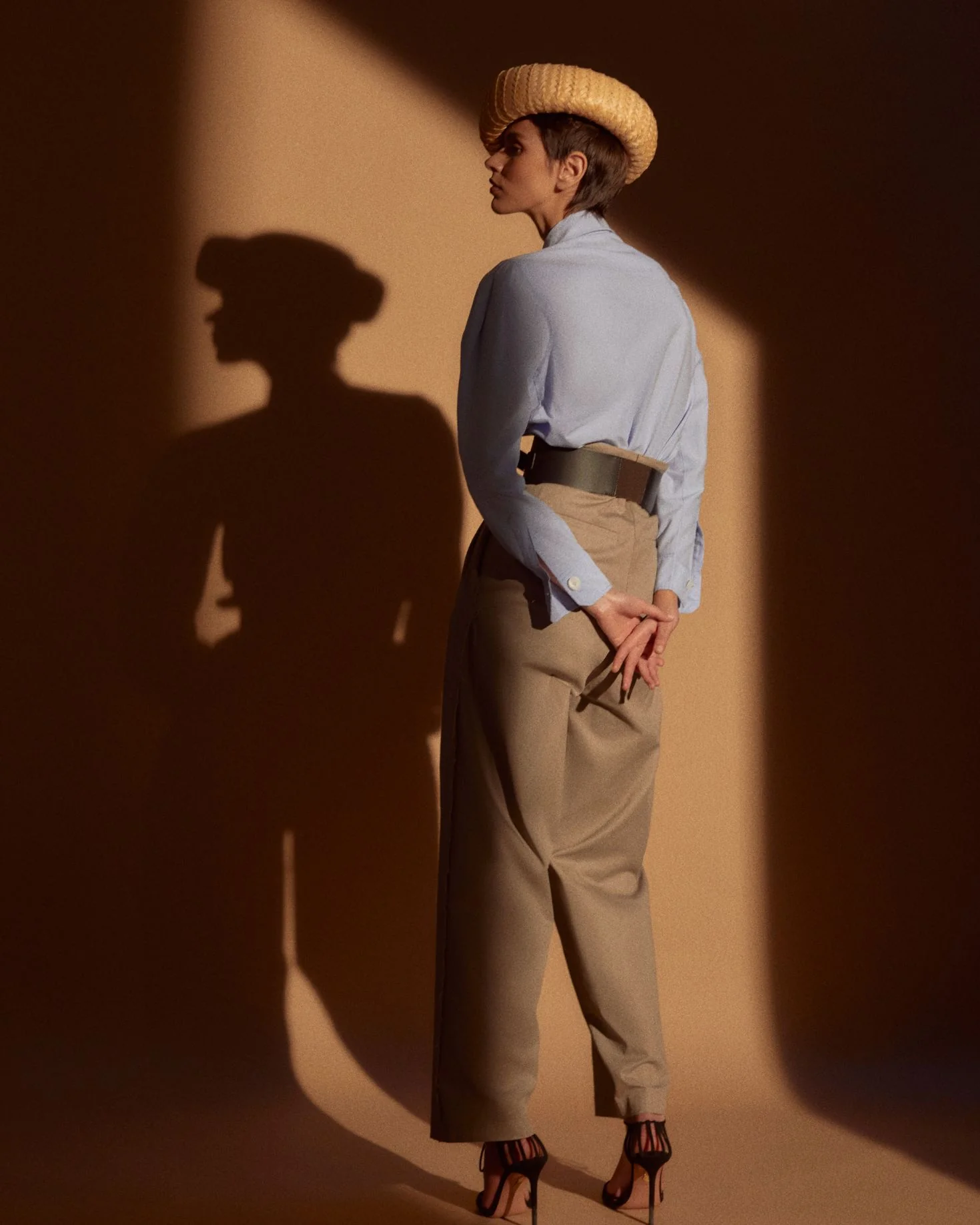 PANTALÓN RENATA TOPO - Image 3