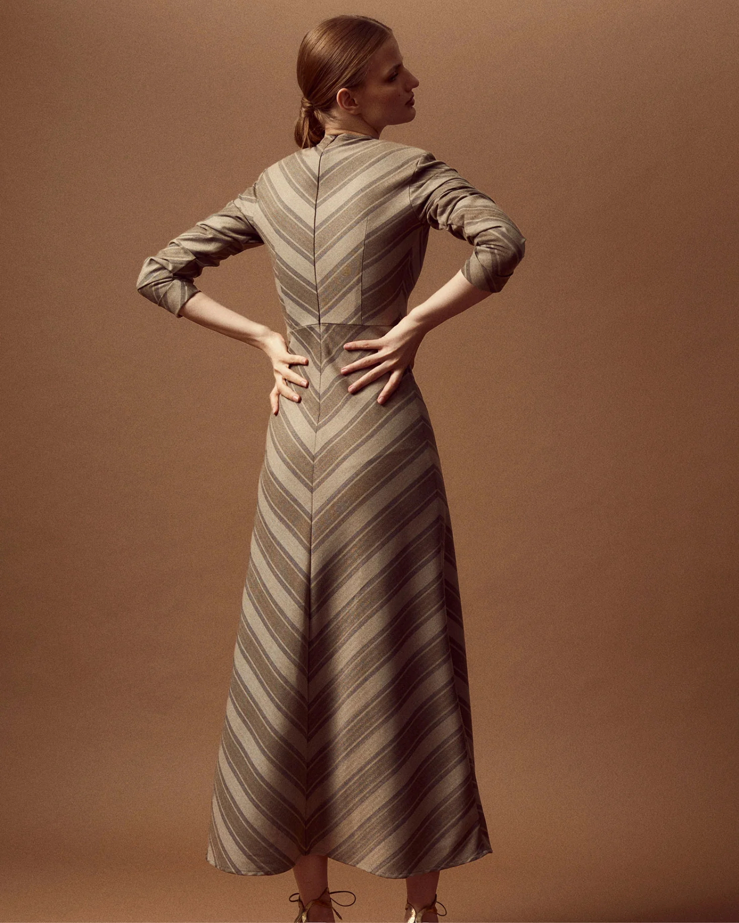 VESTIDO LORENA TOPO - Image 5