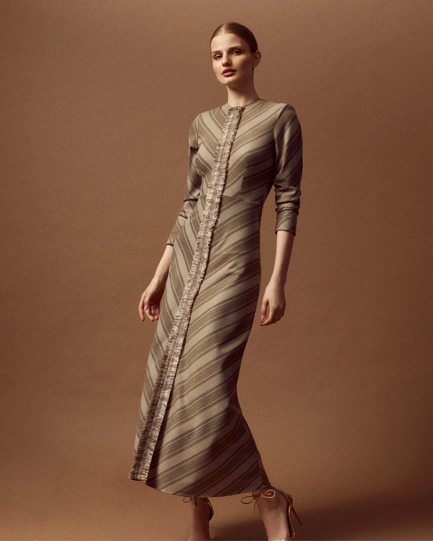 VESTIDO LORENA TOPO - Image 6