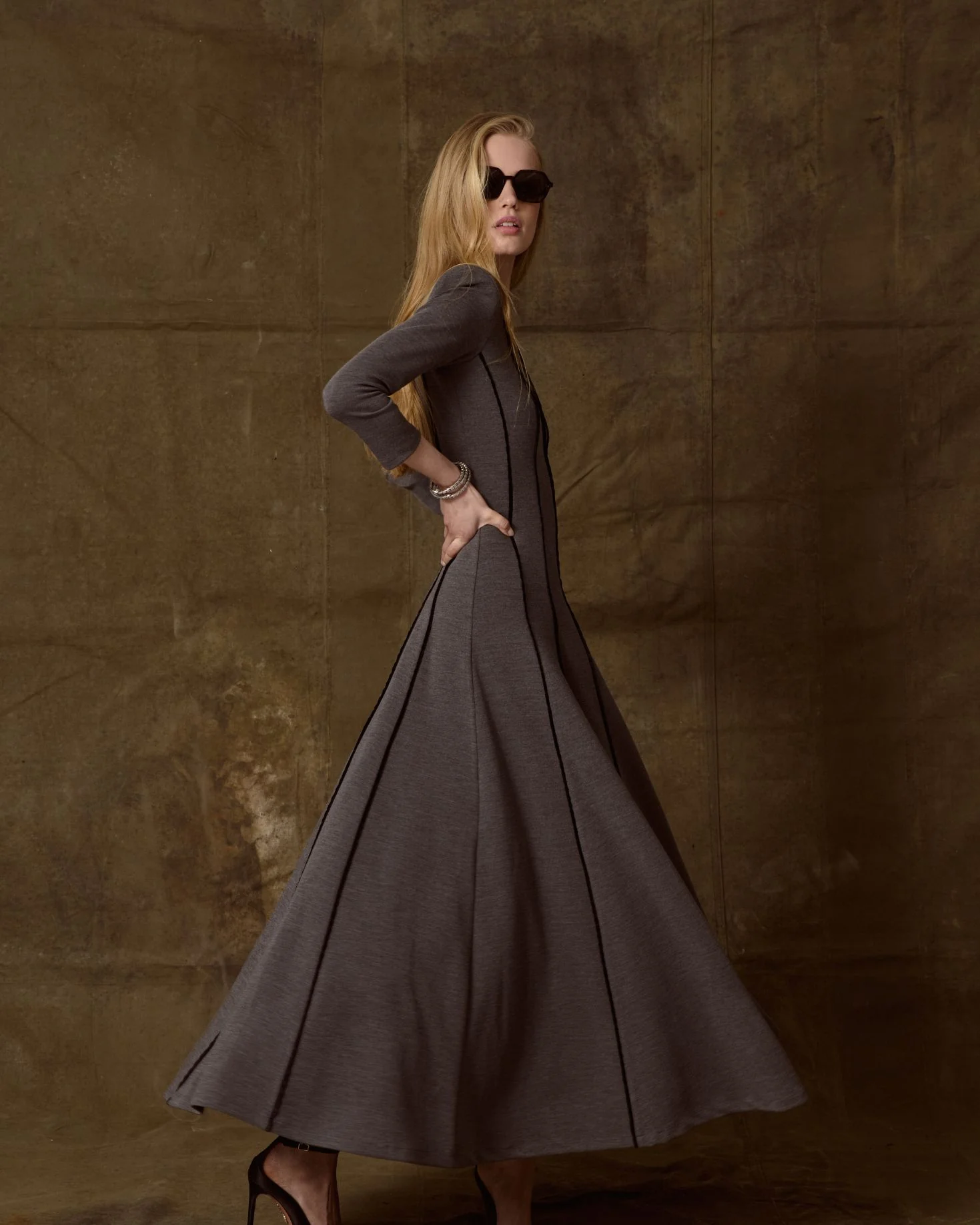 VESTIDO MORGAN - Image 2