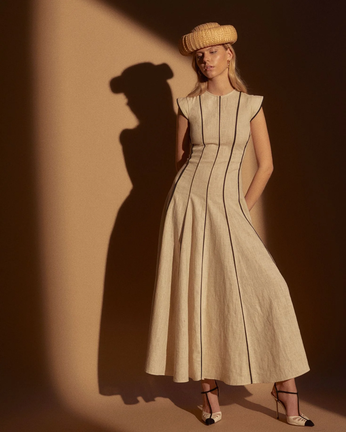 VESTIDO ROPE BEIGE - Image 8